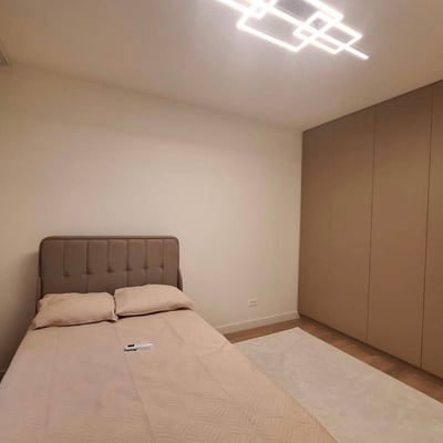 Rental of a stylish 3-room apartment, 86 m², Belgrade, Serbia